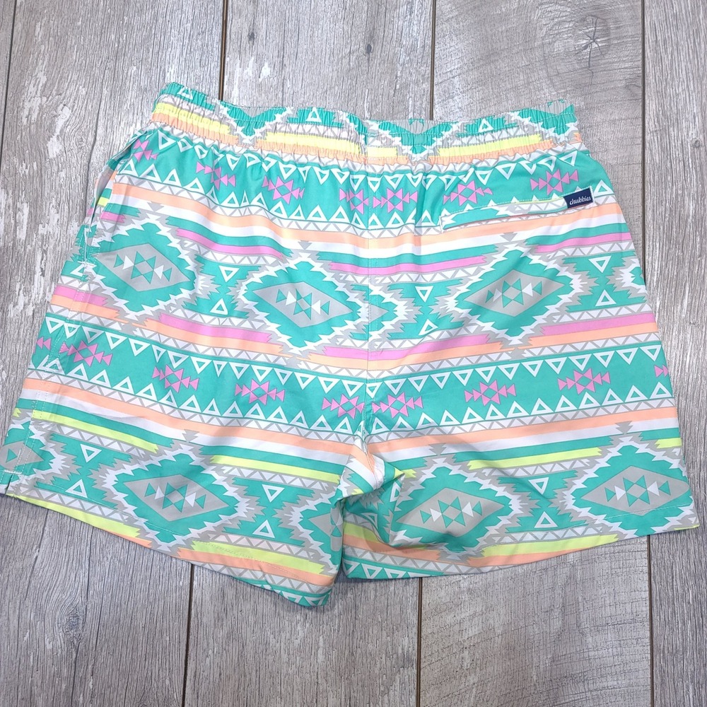 Chubbies Swim Trunks Mens XL Teal Geometric Tribal Print 5.5 Inseam Shorts - Picture 2 of 7